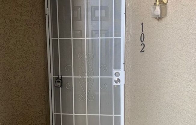 GREAT GATED COMMUNITY 2 BEDROOM -2 BATH -LOCATED CENTRALLY!!!