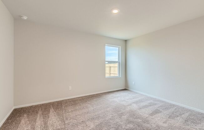 Beautifully Designed4-Bedroom Home with Open-Concept Living in a Prime Location