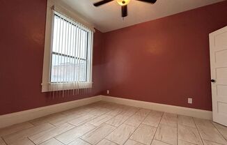 1 bed, 1 bath, 725 sqft, $825, Unit 1330 Huntoon #7