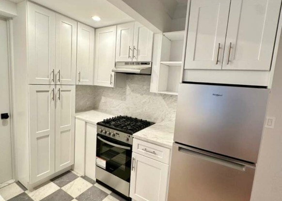 340 E 66th St 4K