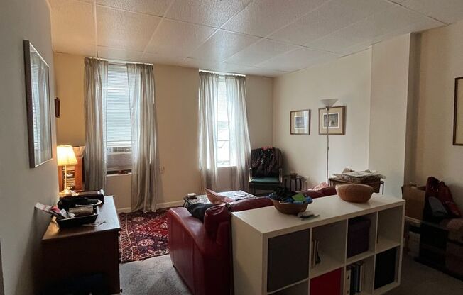 1 bed, 1 bath, 500 sqft, $1,350, Unit 402