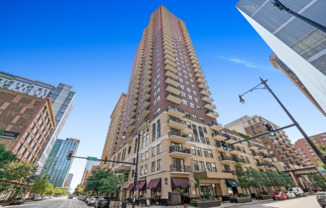 41 E 8th St 1803
