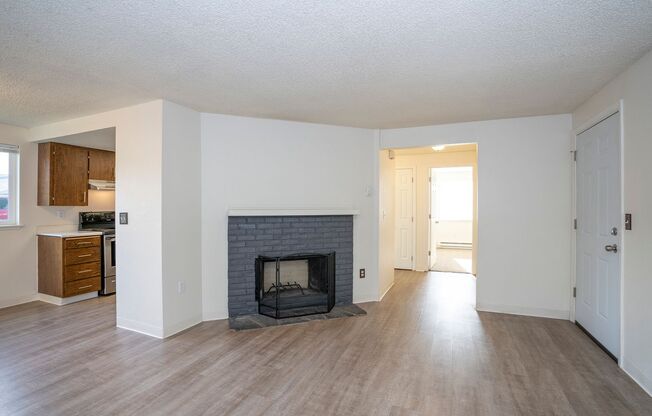 2 beds, 1 bath, $1,490, Unit UNIT 1