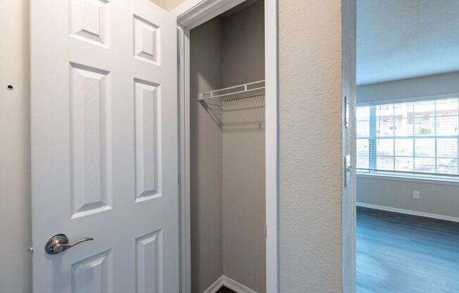 1 bed, 1 bath, 525 sqft, $1,250, Unit 1014