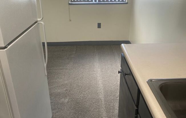 1 bed, 1 bath, 760 sqft, $1,025, Unit 129S