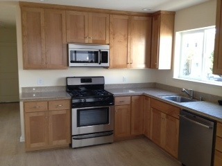 3 beds, 2 baths, 1,300 sqft, $3,800, Unit 331-C