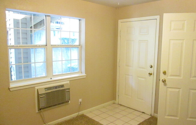 2 beds, 2 baths, $1,250, Unit # 101