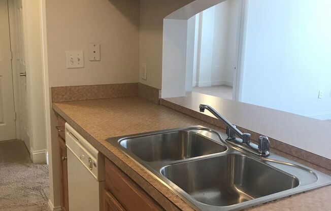 1 bed, 1 bath, 600 sqft, $1,358, Unit 4-0311