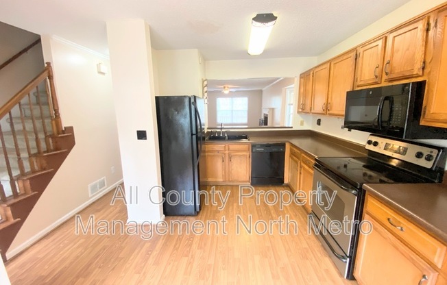 5196 LAUREL BRG CT SE