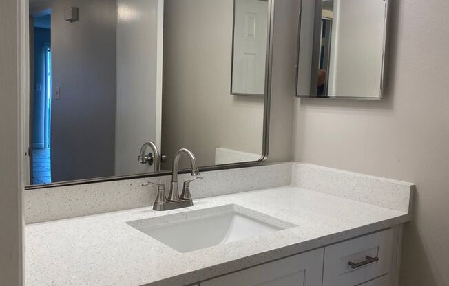 1 bed, 1 bath, $1,340, Unit Apt. A