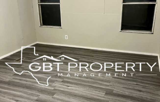 Spacious 3 bed 2 bath single wide on an oversized lot