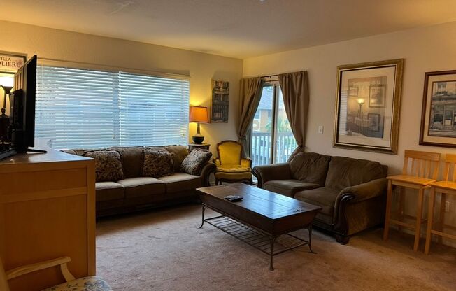 2 beds, 2 baths, $1,600, Unit # 3 J