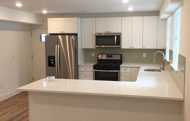 2 beds, 2 baths, 1,400 sqft, $2,100, Unit BA - 1