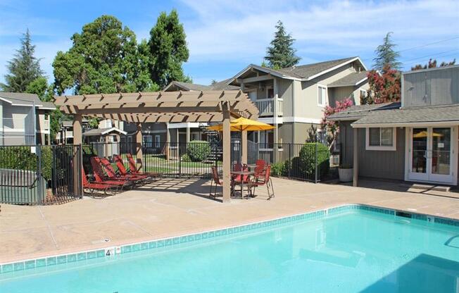 Pool With Sunning Deck at Aspen Park Apartments, Sacramento