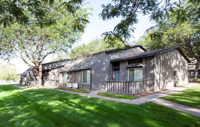 Maple Ridge Apartments Exterior