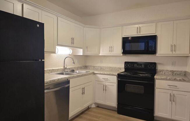 1 bed, 1 bath, 700 sqft, $1,150, Unit 101