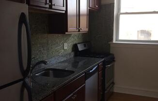 1619-29 W Farwell