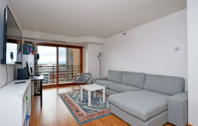 Exquisite Downtown St. Paul Condo with Breathtaking Views!