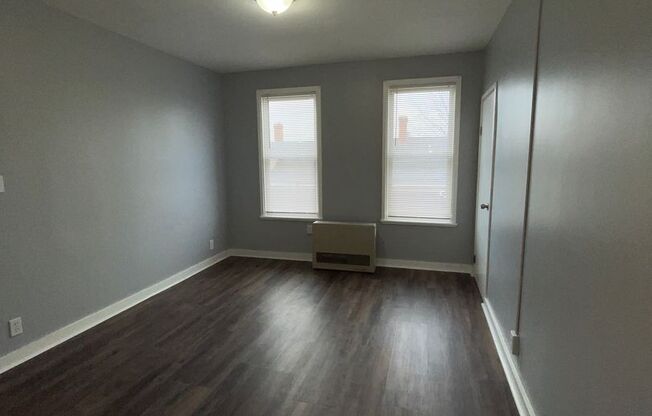 1 bed, 1 bath, $1,350, Unit 66-6 Orange