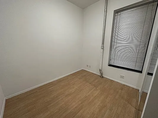 1313 3 AVE