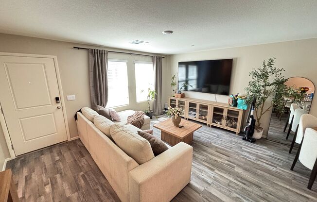 Modern 3-Bedroom Home in North Las Vegas with Spacious Layout!