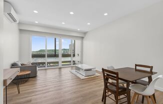 2 beds, 2 baths, $4,200, Unit # PENTHOUSE 8