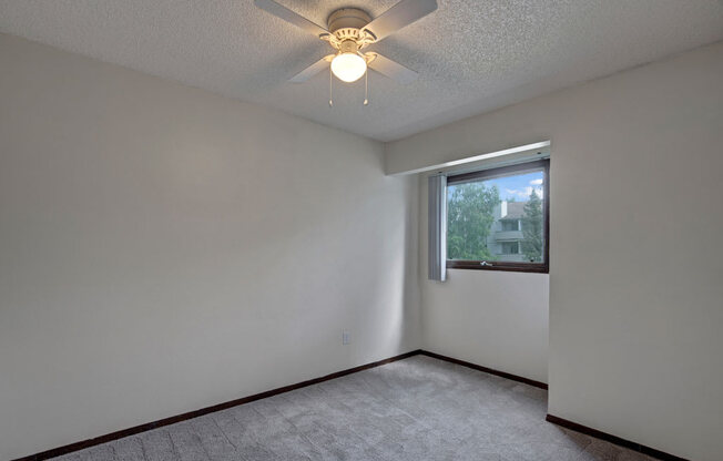 Russian Jack Apartments - Bedroom