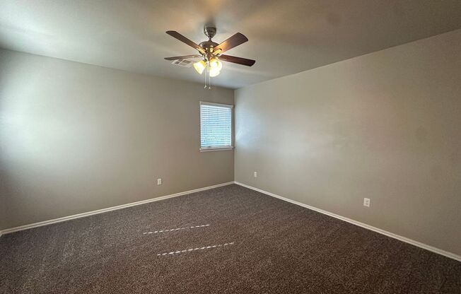 3 beds, 2.5 baths, $1,565