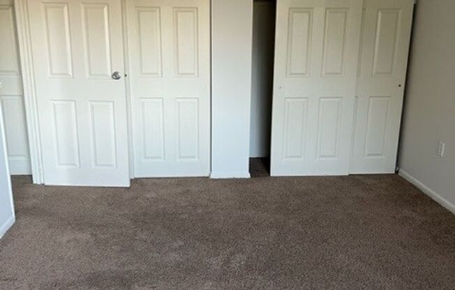 1 bed, 1 bath, 740 sqft, $1,600, Unit 00 - K- 7