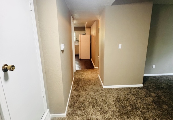 1413 W MAPLE AVE