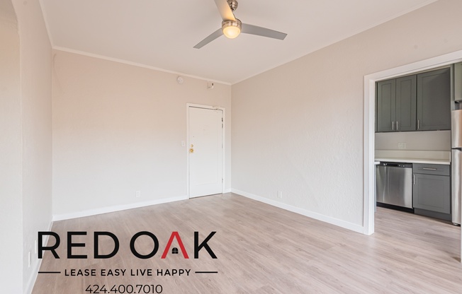 238 3/4 S MARIPOSA AVE