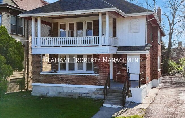3418 Ridgeway Ave
