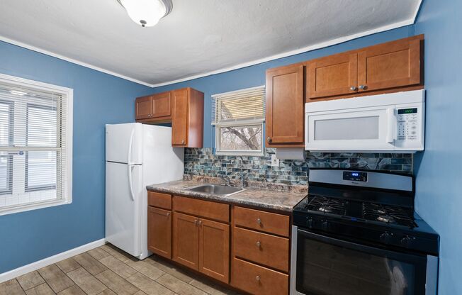 2 beds, 1 bath, $1,150