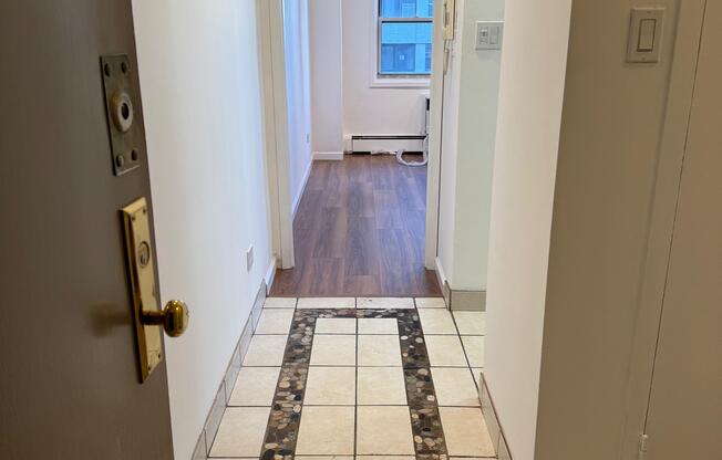 40 SUTTON PL
