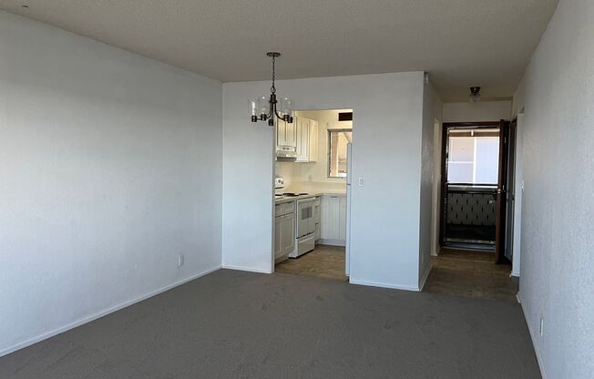 Waiau Garden Court Townhouse - 2 bedroom, 1 bath with 1 parking stall - Avail now