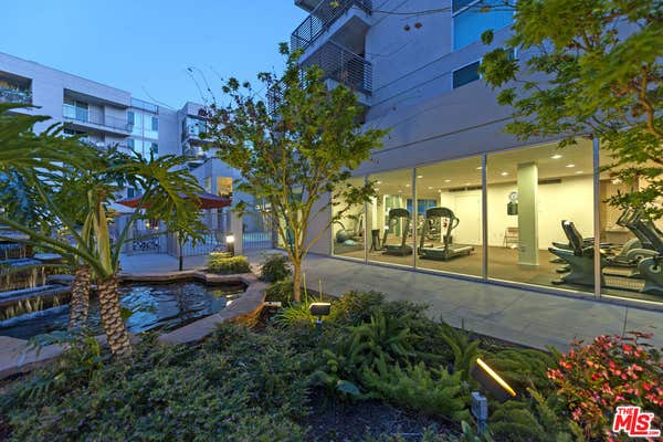267 S San Pedro St