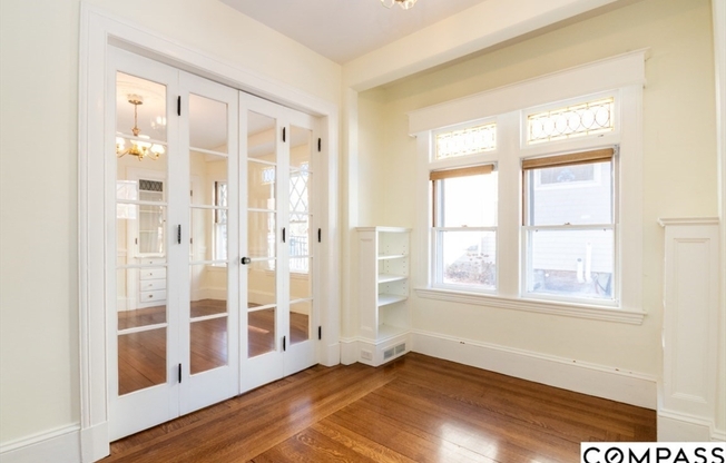 16 FLETCHER ST