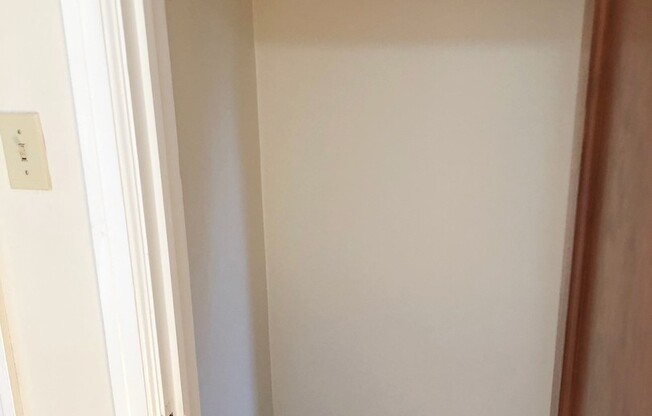 2 beds, 1 bath, 725 sqft, $814, Unit 4525-02