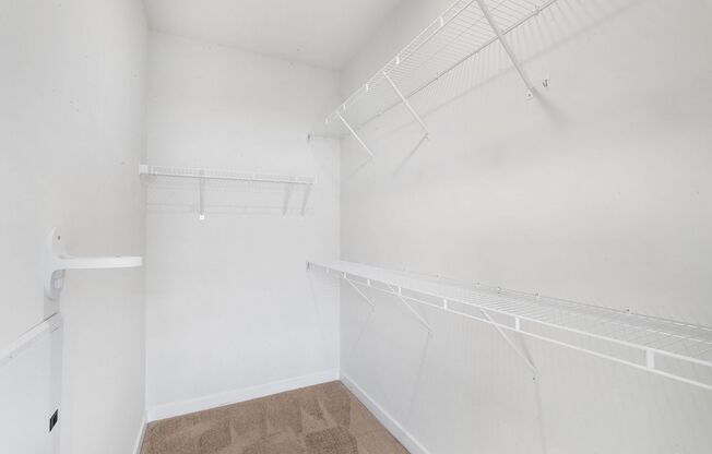 1 bed, 1 bath, 918 sqft, $2,220, Unit 4205