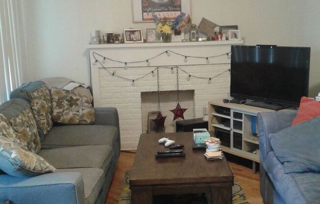 Spacious 2 Bedroom in Uptown