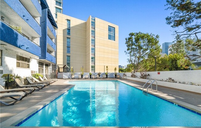 2 beds, 1 bath, 618 sqft, $2,850, Unit 524