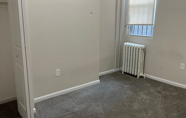 4 beds, 1 bath, $1,450