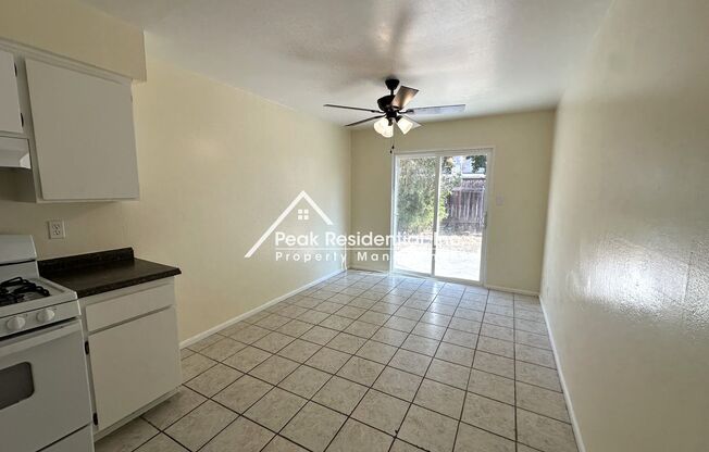 Updated 3bd/1.5ba Rancho Cordova Duplex