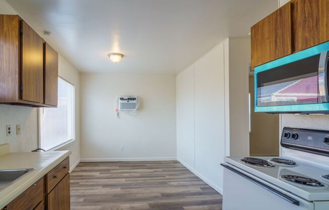 1 Bedroom 1 Bath Home for Rent!!