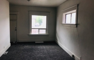 3 beds, 1 bath, $1,200