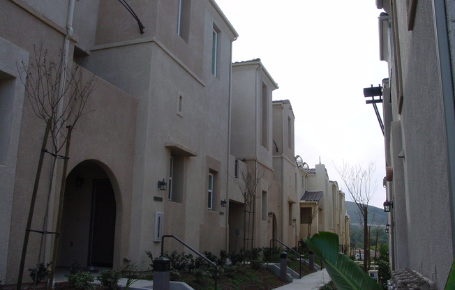 3BD 3BA 2CAR GARAGE - GATED COMMUNITY OF SAN MARCOS