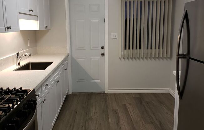 2 beds, 1 bath, 1,029 sqft, $2,595, Unit 4057