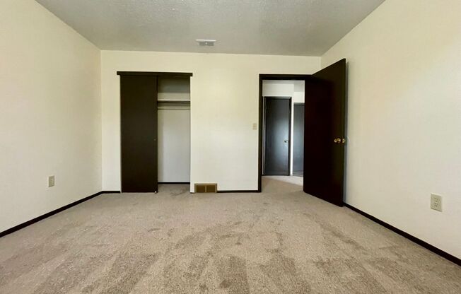 1 bed, 1 bath, 450 sqft, $800, Unit 11-04