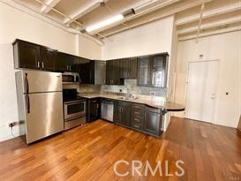 2 beds, 1 bath, 980 sqft, $2,700, Unit 1023