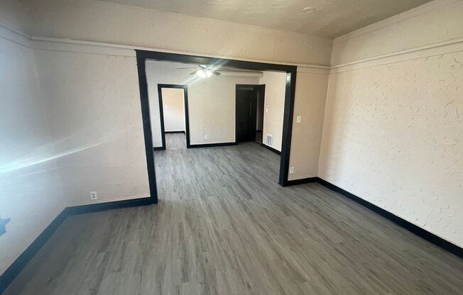 4 beds, 2 baths, $1,850, Unit 5400-2